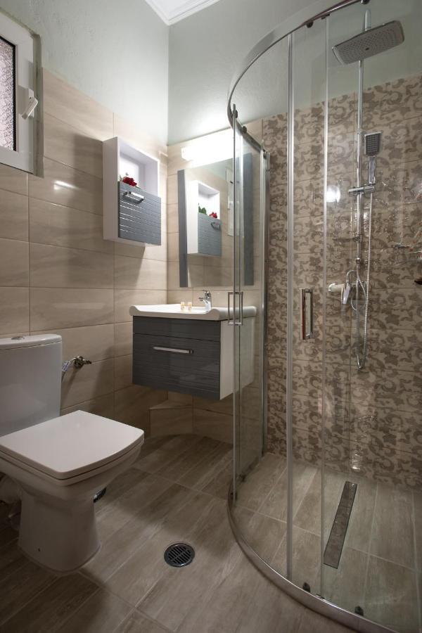 Eleni Apartments 로다 외부 사진